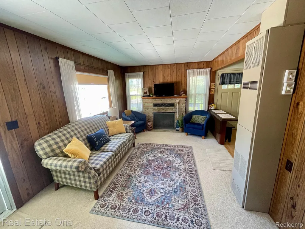 4160 N Hawk Road Alcona Township MI 48742