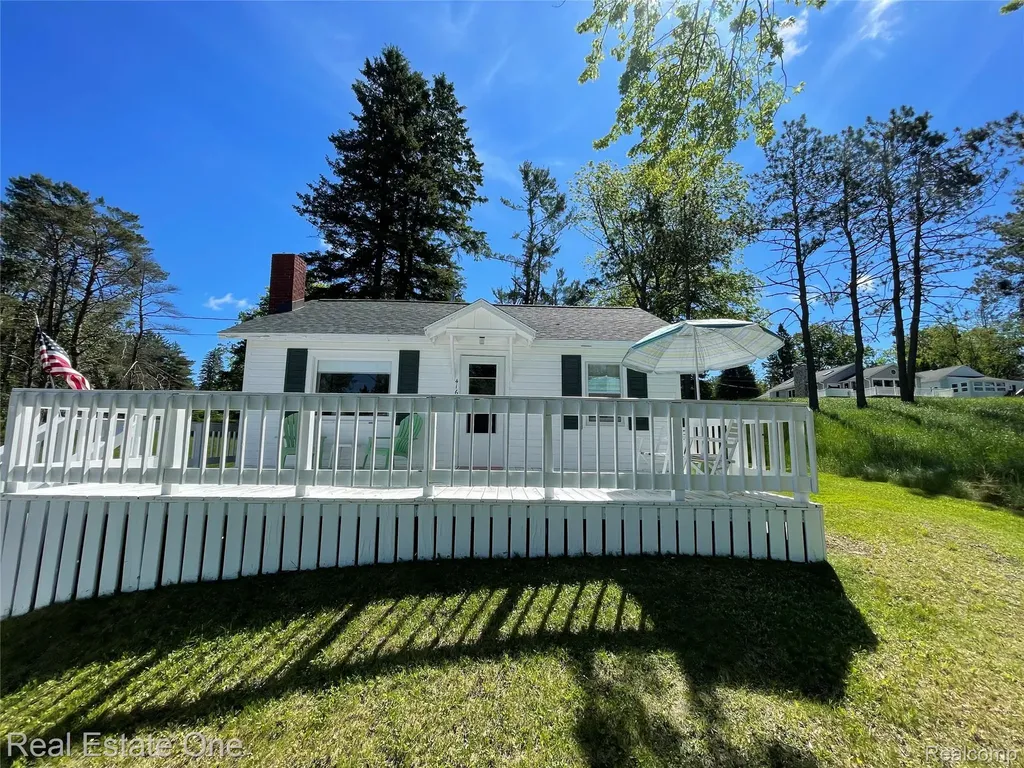 4160 N Hawk Road Alcona Township MI 48742