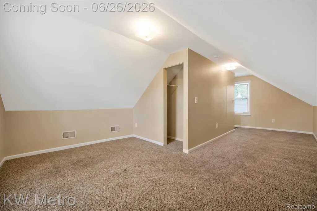 25335 Pinehurst Street Roseville City MI 48066