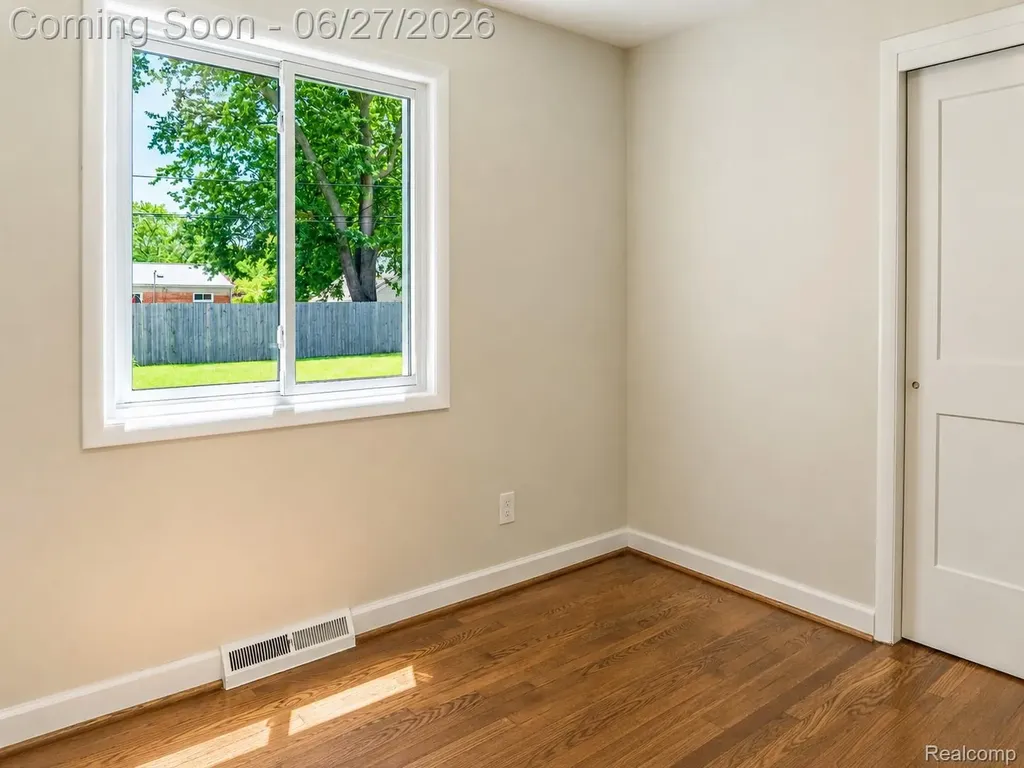 221 Reitman Court Rochester City MI 48307
