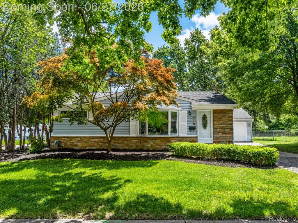 221 Reitman Court Rochester City MI 48307