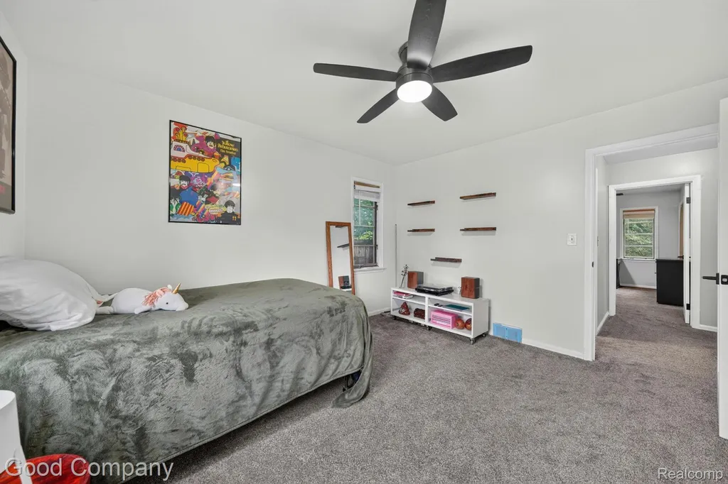 1609 W 12 Mile Road Royal Oak City MI 48073