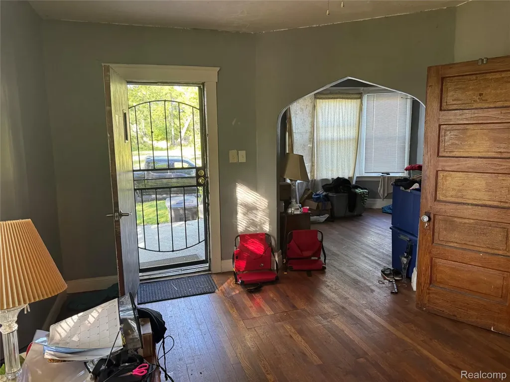 5945 Lucky Place Detroit City MI 48211