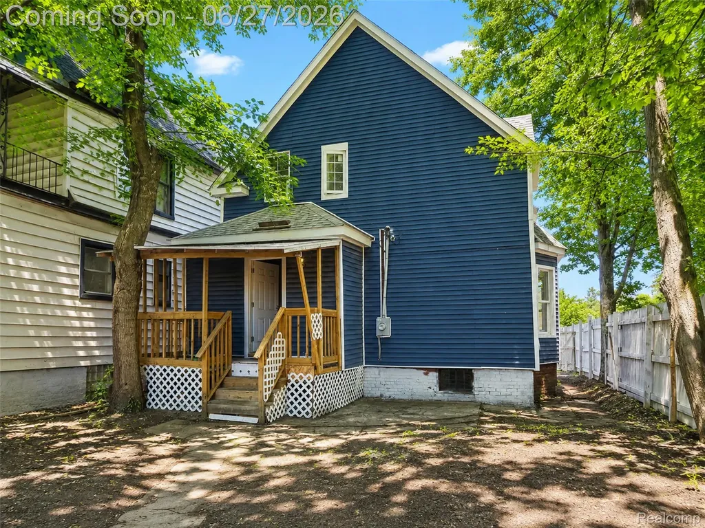 1261 Military Street Detroit City MI 48209