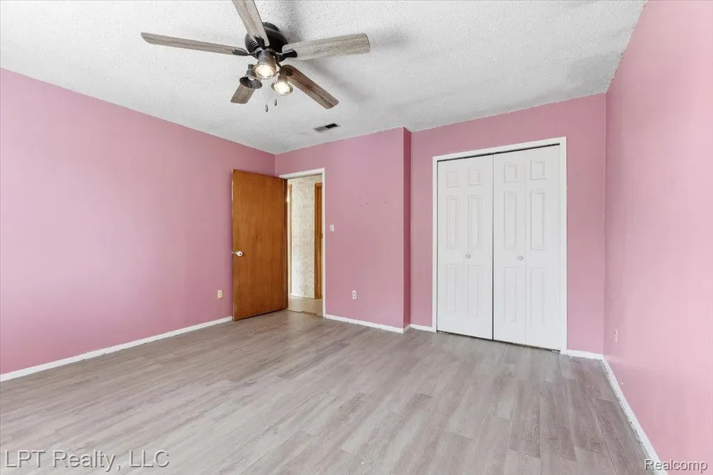 14333 Banner Street Taylor City MI 48180