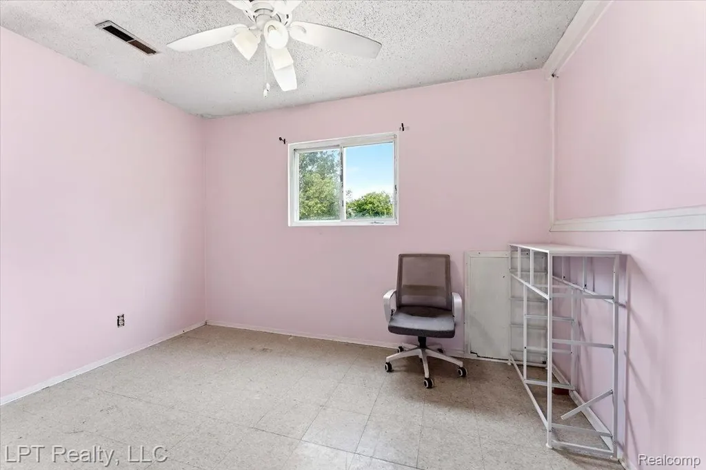14333 Banner Street Taylor City MI 48180