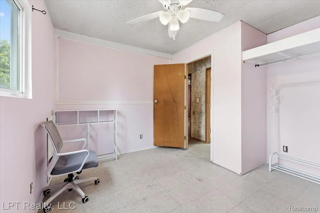 14333 Banner Street Taylor City MI 48180
