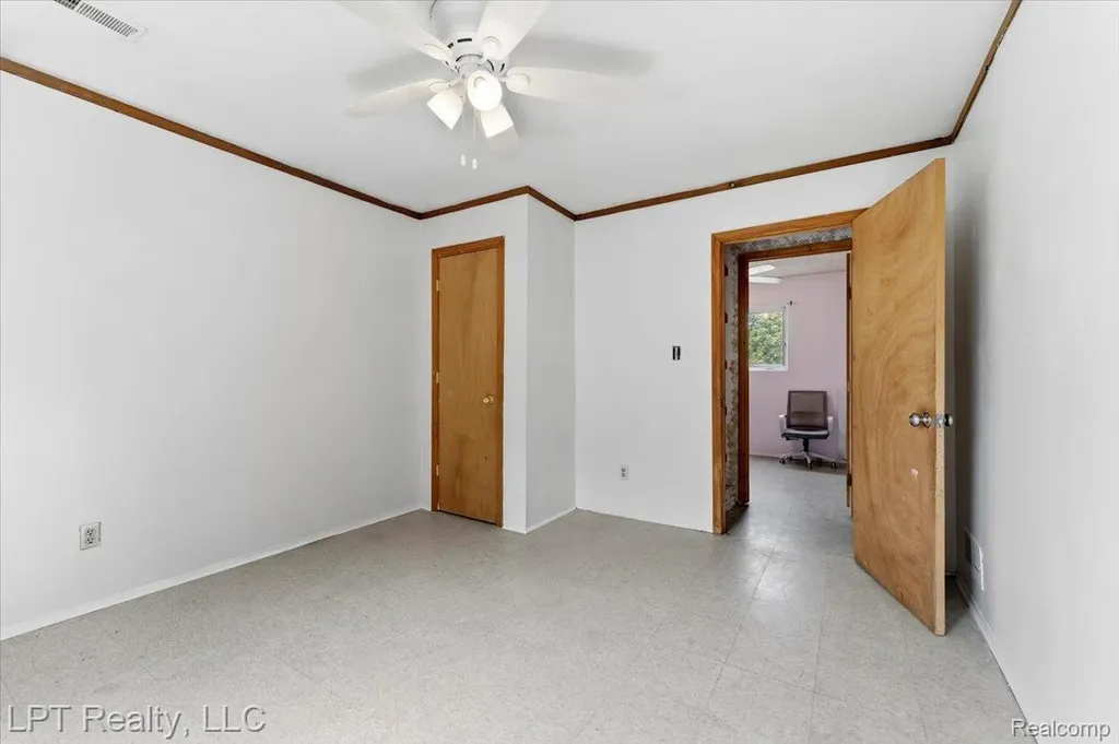 14333 Banner Street Taylor City MI 48180