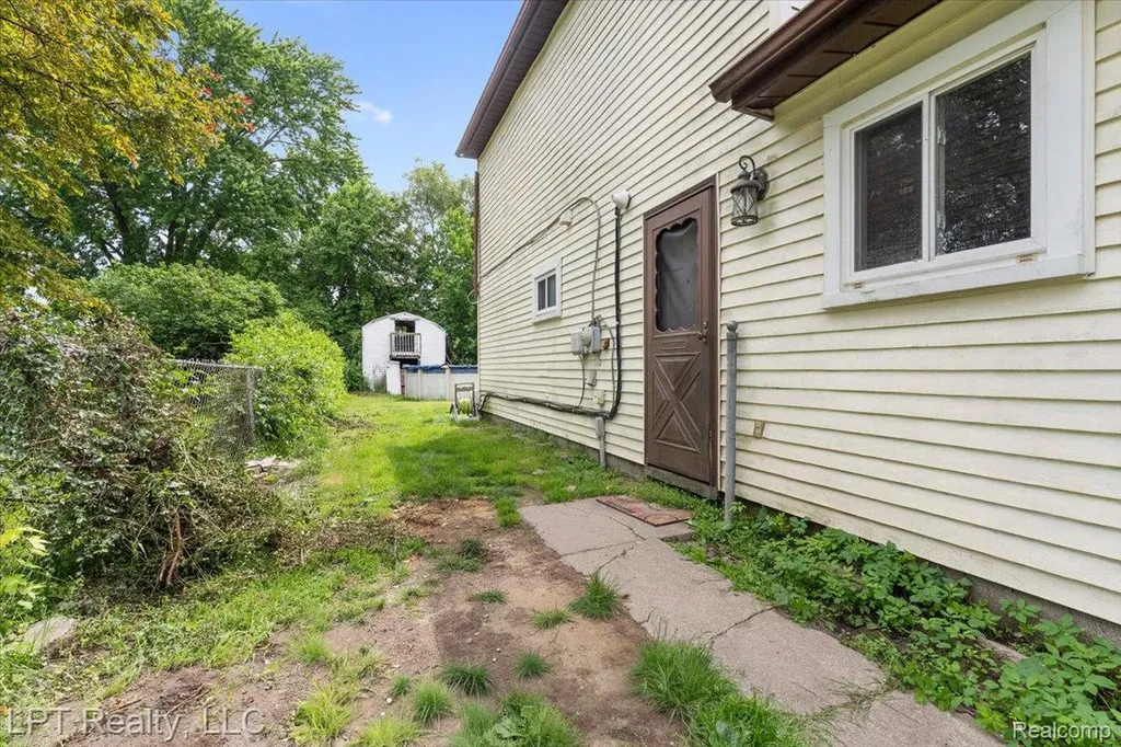 14333 Banner Street Taylor City MI 48180