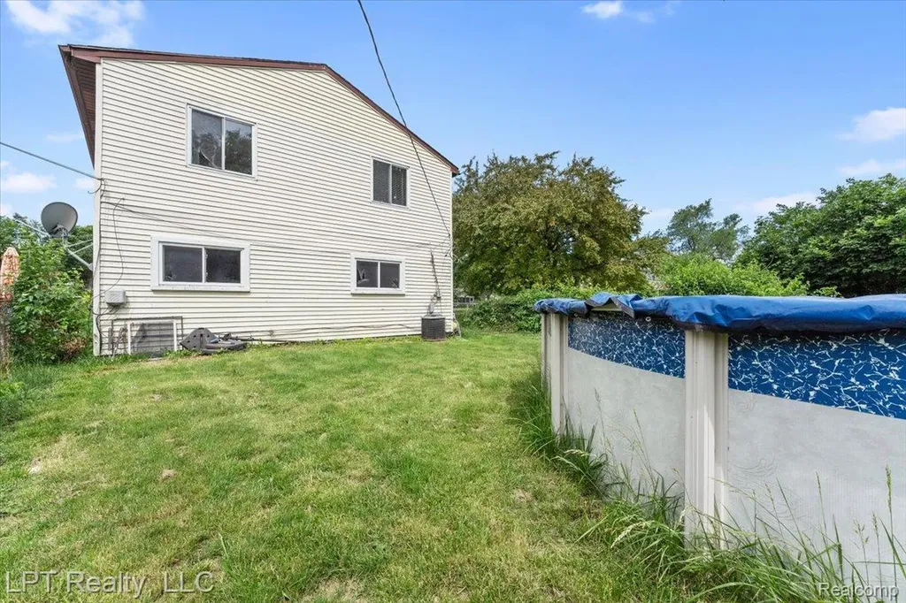 14333 Banner Street Taylor City MI 48180