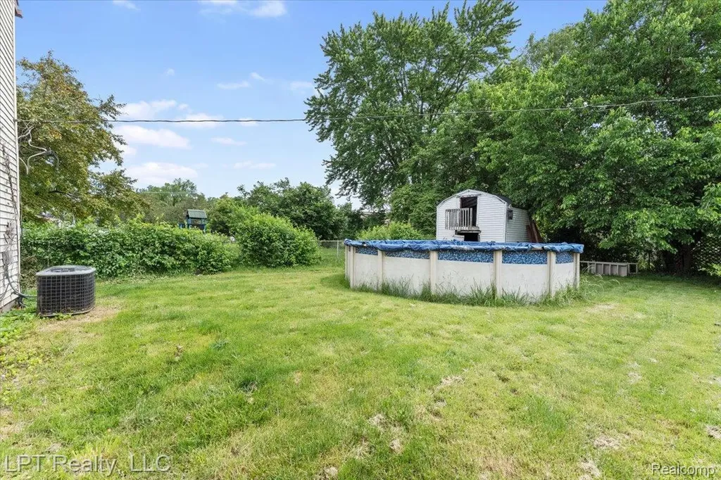 14333 Banner Street Taylor City MI 48180