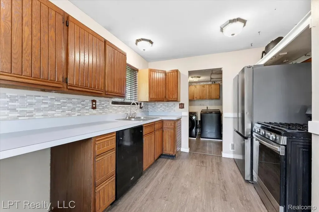 14333 Banner Street Taylor City MI 48180