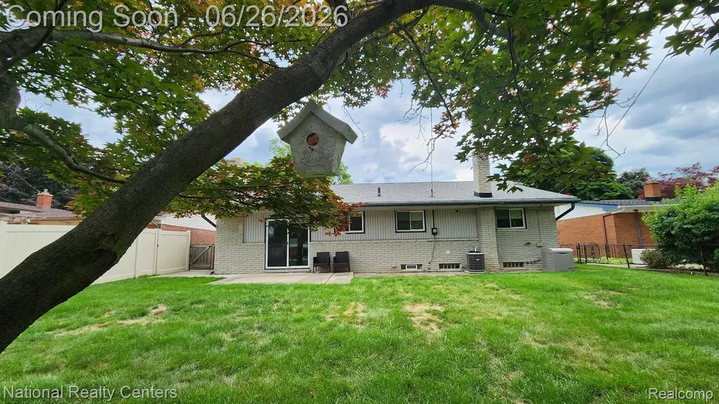 14585 Park Street Livonia City MI 48154