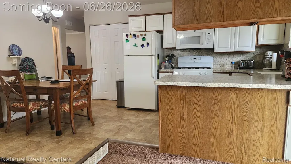 14585 Park Street Livonia City MI 48154