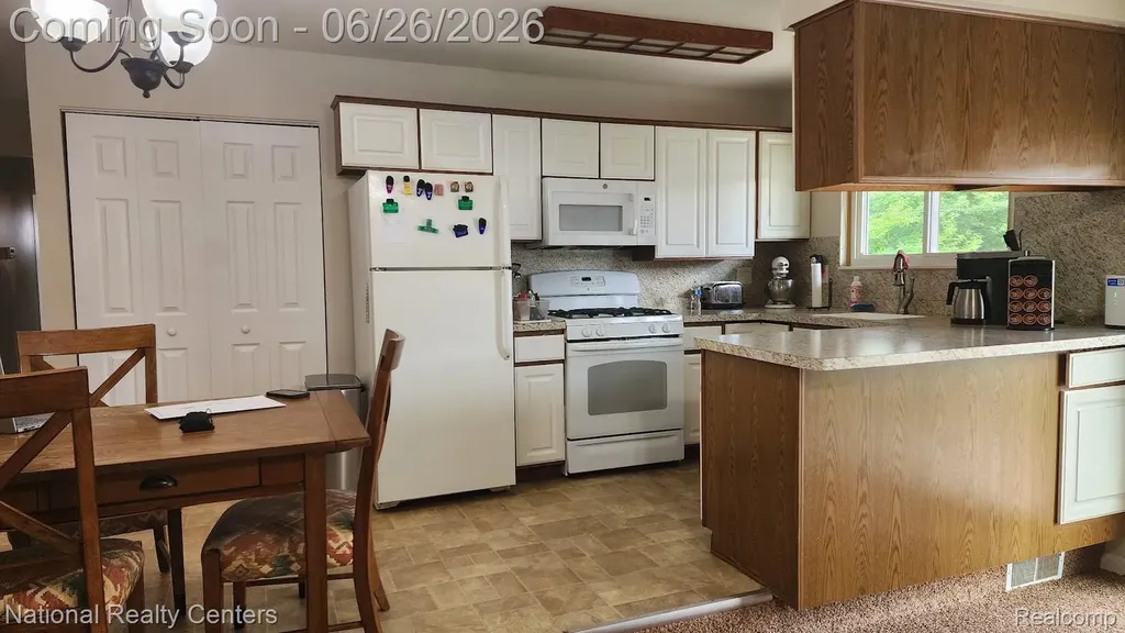 14585 Park Street Livonia City MI 48154