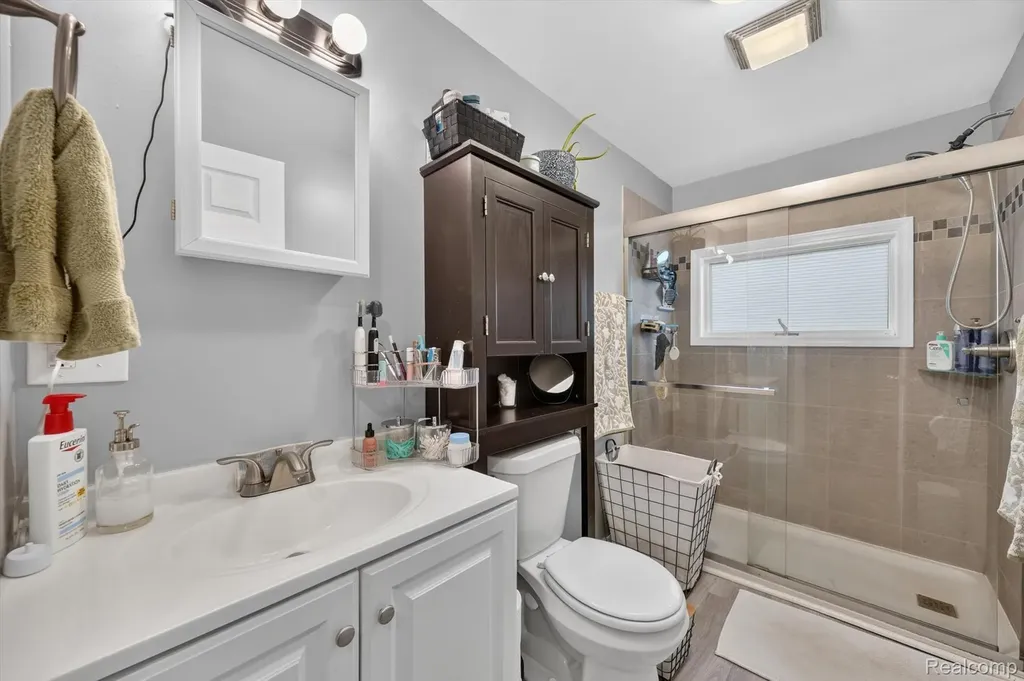 9110 Grove Drive Northfield Township MI 48189