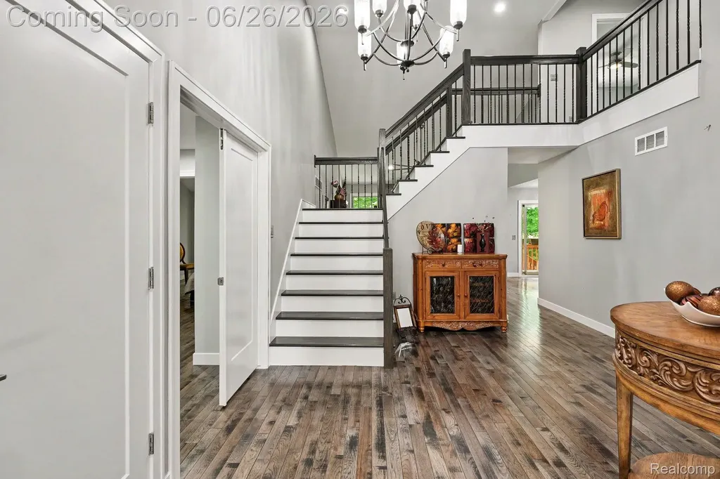 2202 Elm Circle Shelby Charter Township MI 48316
