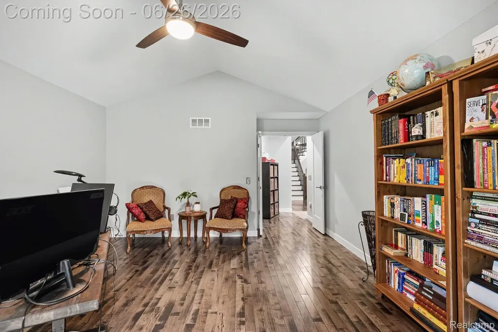 2202 Elm Circle Shelby Charter Township MI 48316