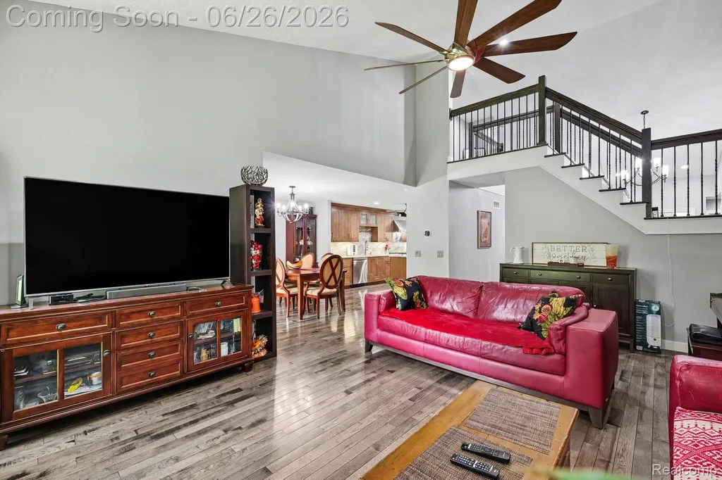 2202 Elm Circle Shelby Charter Township MI 48316
