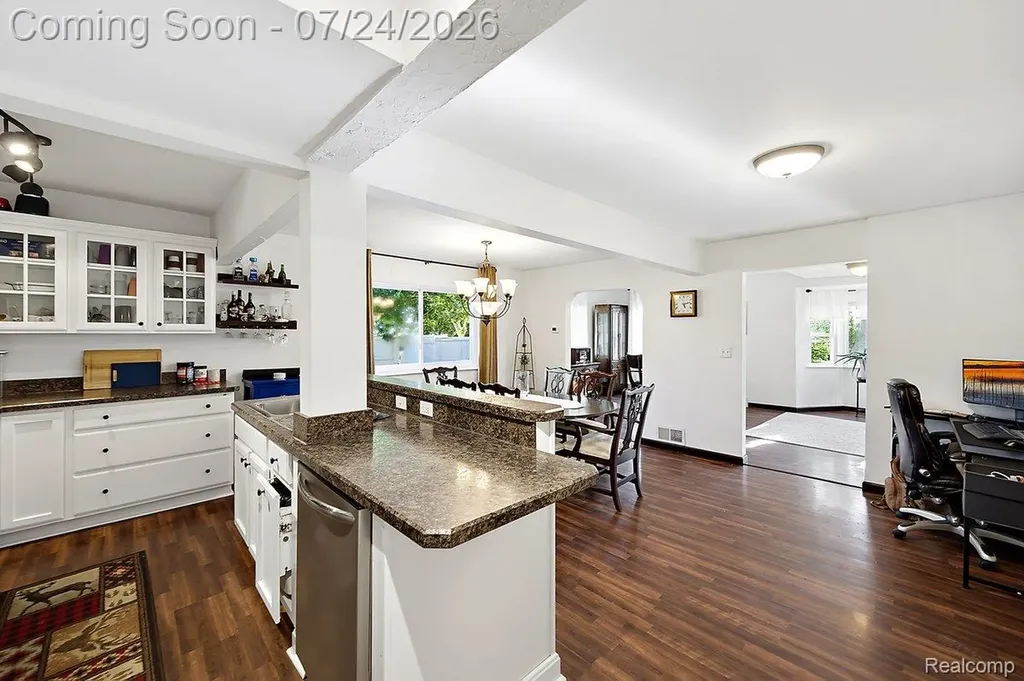 3067 Avalon Road Rochester Hills City MI 48309