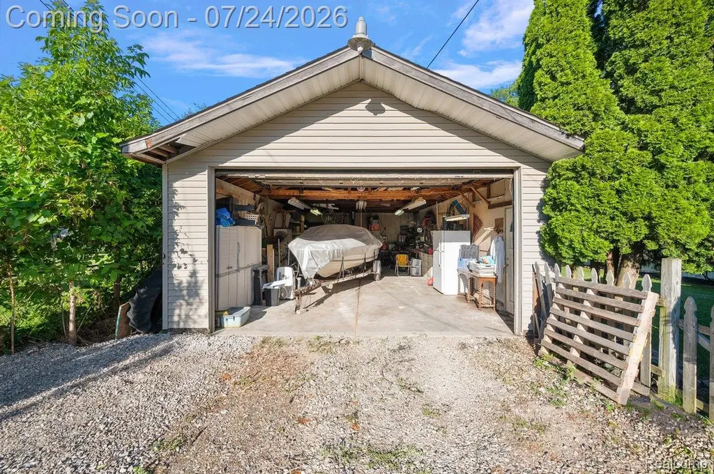 3067 Avalon Road Rochester Hills City MI 48309