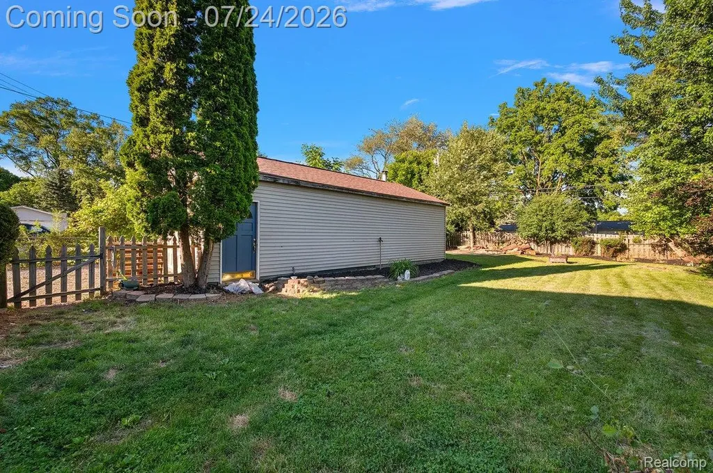 3067 Avalon Road Rochester Hills City MI 48309