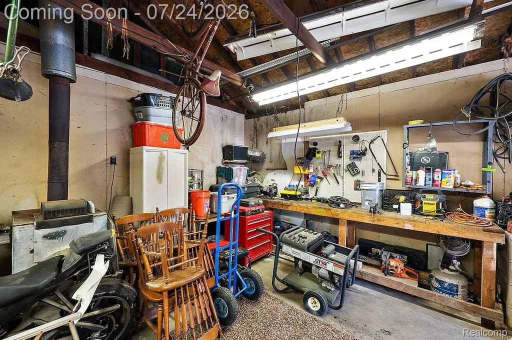3067 Avalon Road Rochester Hills City MI 48309