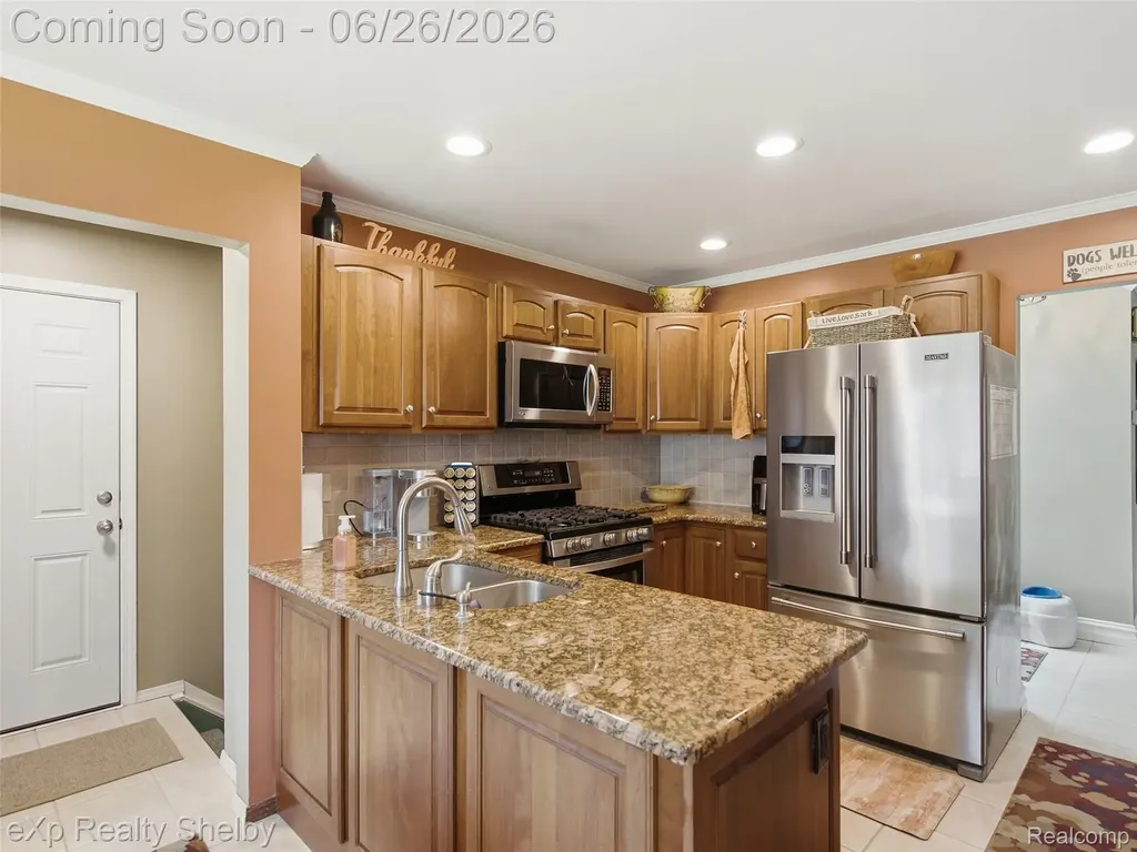 47621 Valley Forge Drive Macomb Township MI 48044