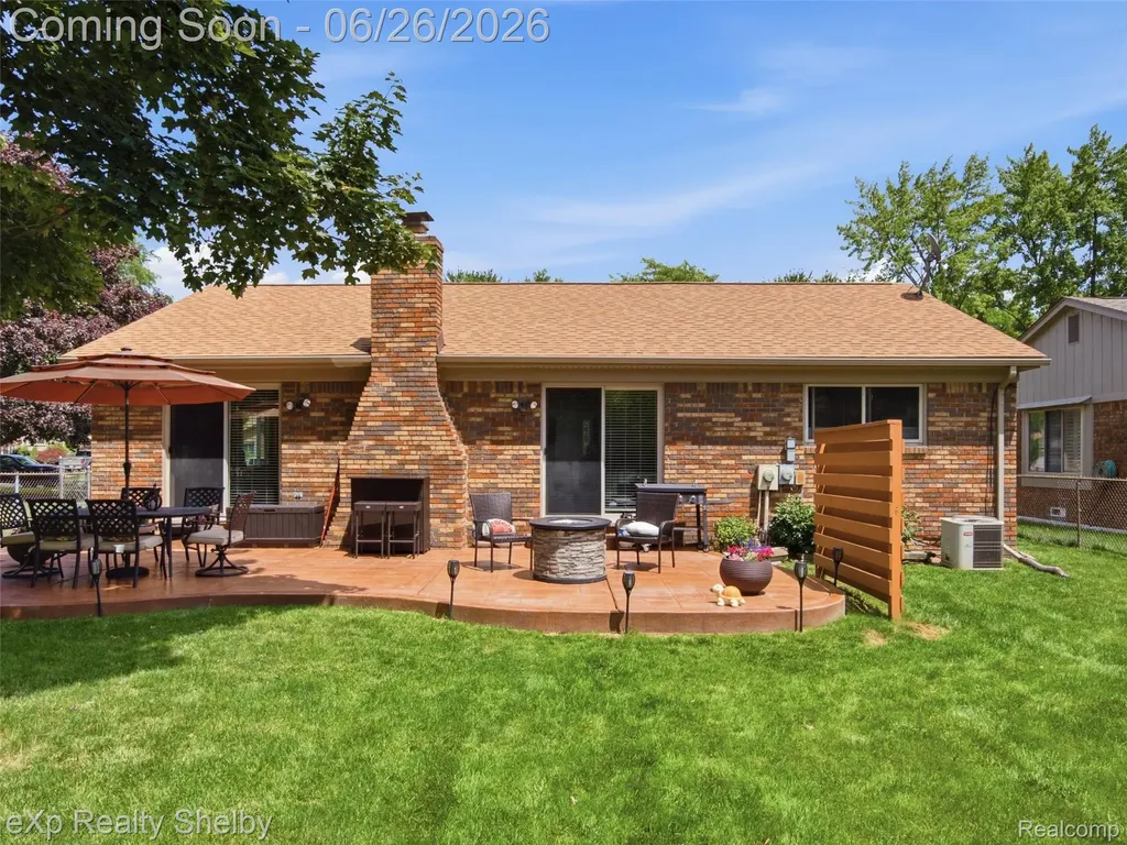 47621 Valley Forge Drive Macomb Township MI 48044