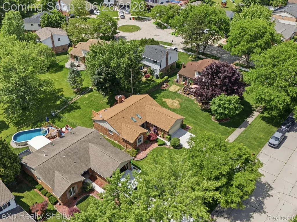 47621 Valley Forge Drive Macomb Township MI 48044