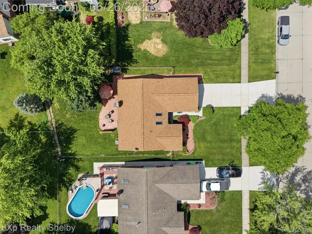 47621 Valley Forge Drive Macomb Township MI 48044