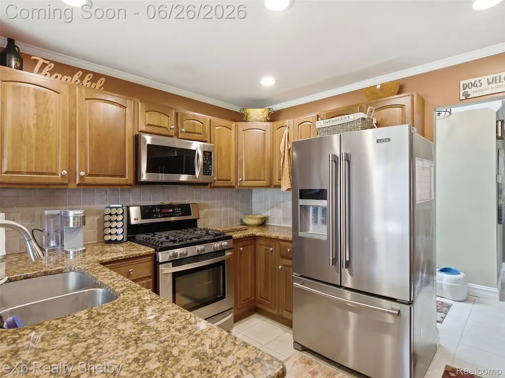 47621 Valley Forge Drive Macomb Township MI 48044
