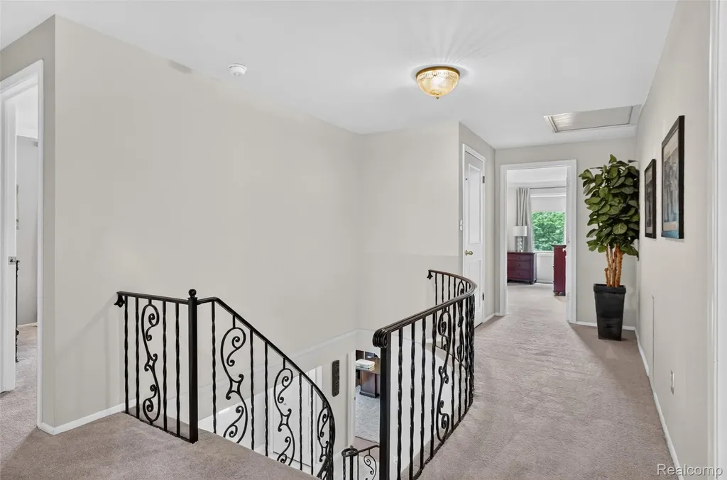 2574 Fox Chase Drive Troy City MI 48098