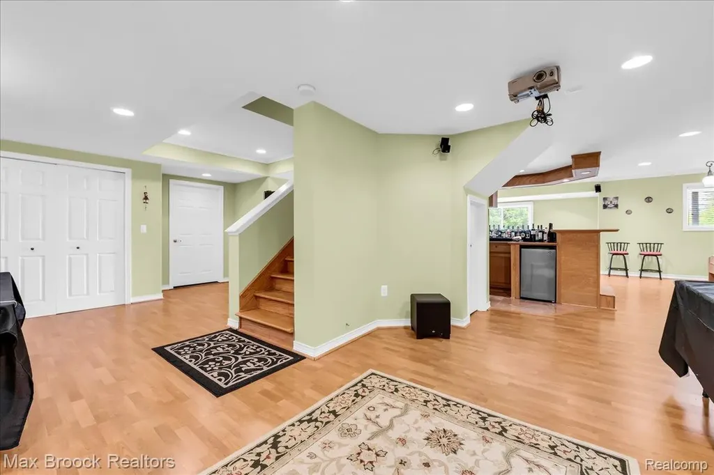 47159 Northumberland Street Novi City MI 48374