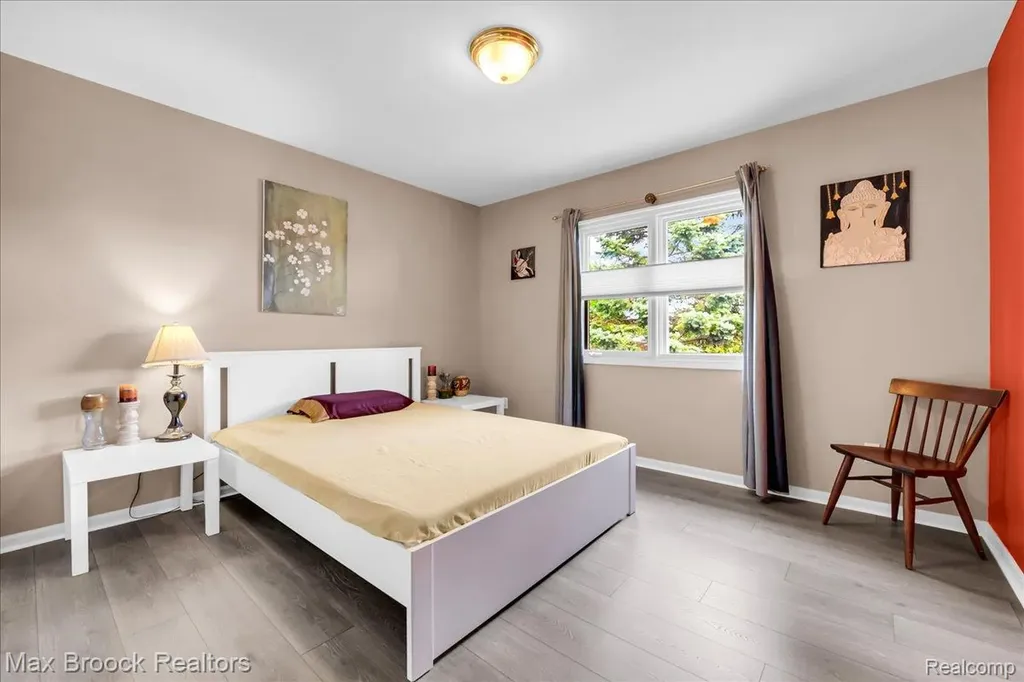 47159 Northumberland Street Novi City MI 48374