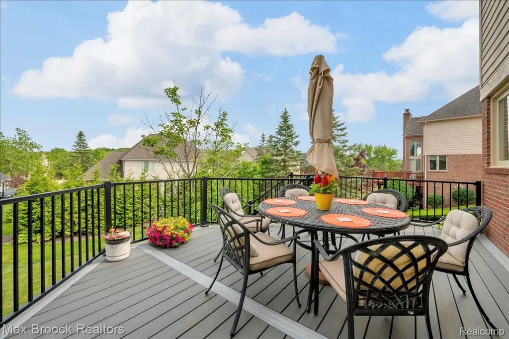 47159 Northumberland Street Novi City MI 48374