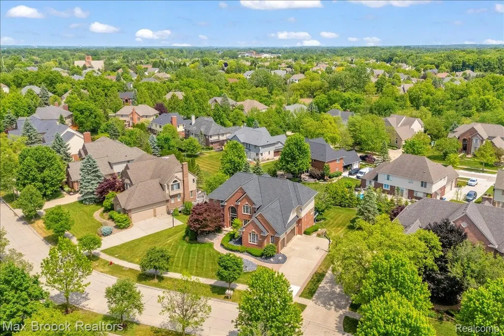 47159 Northumberland Street Novi City MI 48374