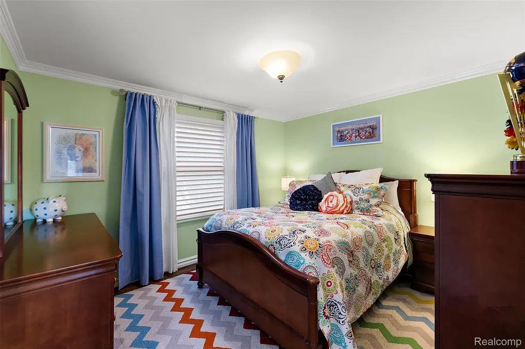 1370 Fieldway Drive Bloomfield Charter Township MI 48302