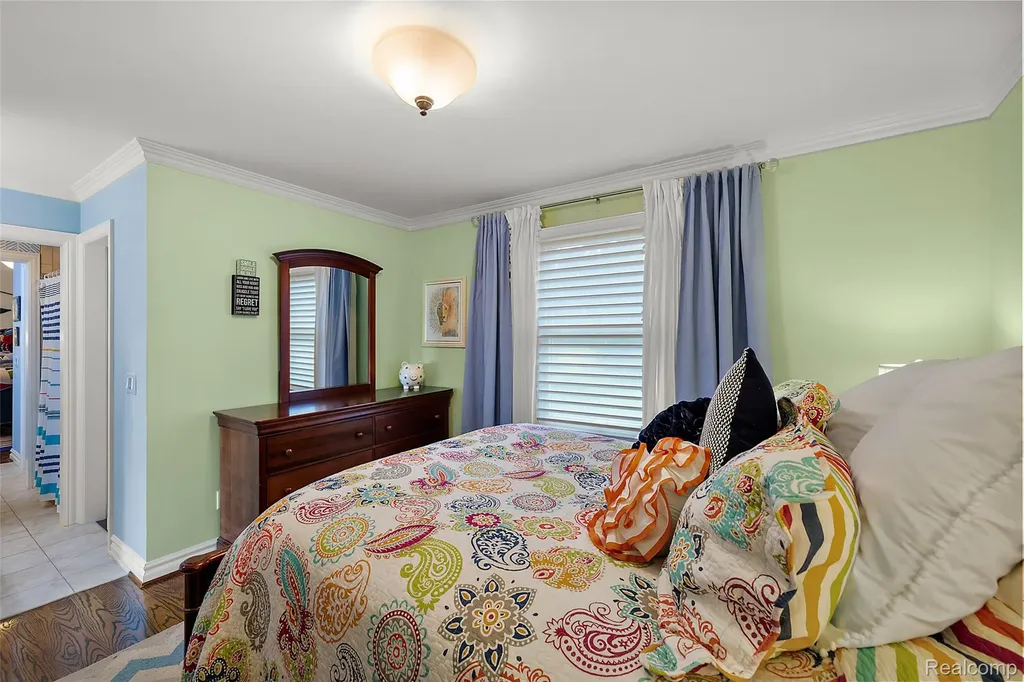 1370 Fieldway Drive Bloomfield Charter Township MI 48302
