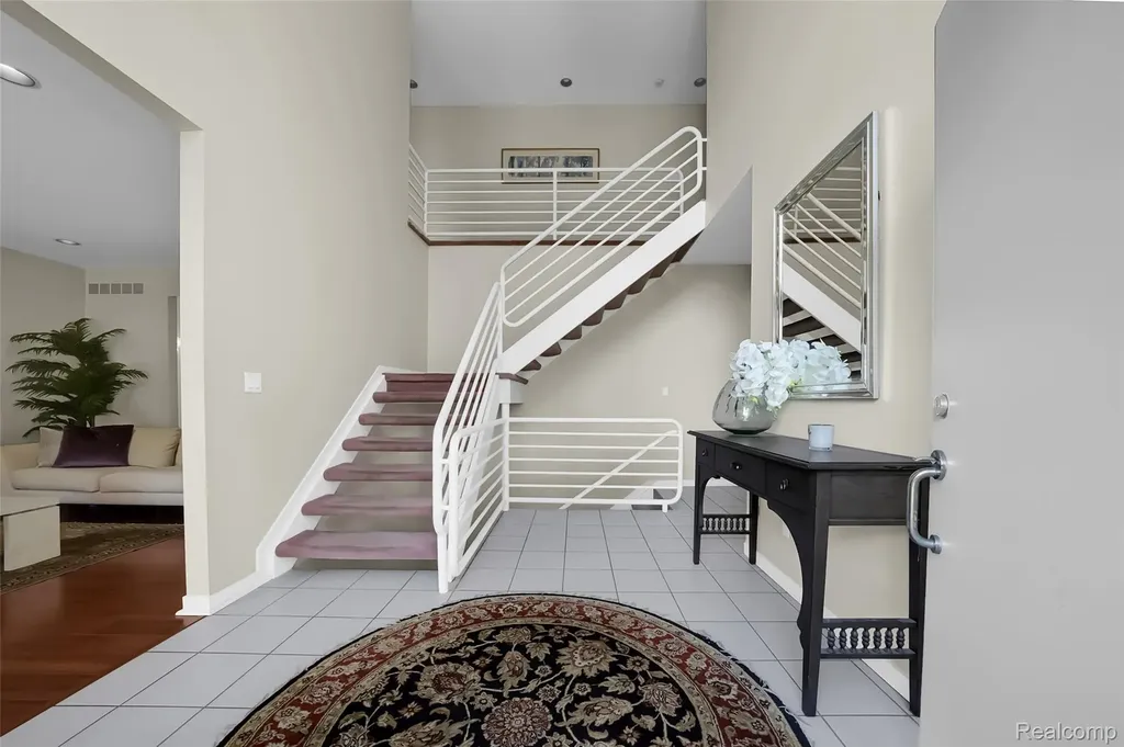 2337 Horseshoe Drive West Bloomfield Charter Township MI 48322