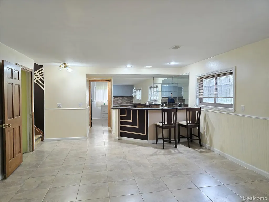 36730 Engleside Drive Sterling Heights City MI 48310