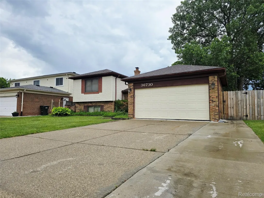36730 Engleside Drive Sterling Heights City MI 48310