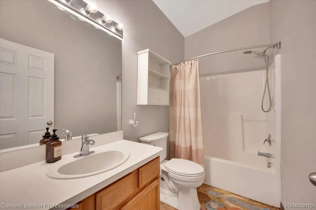 1485 Fountain View Lane Oxford Charter Township MI 48371