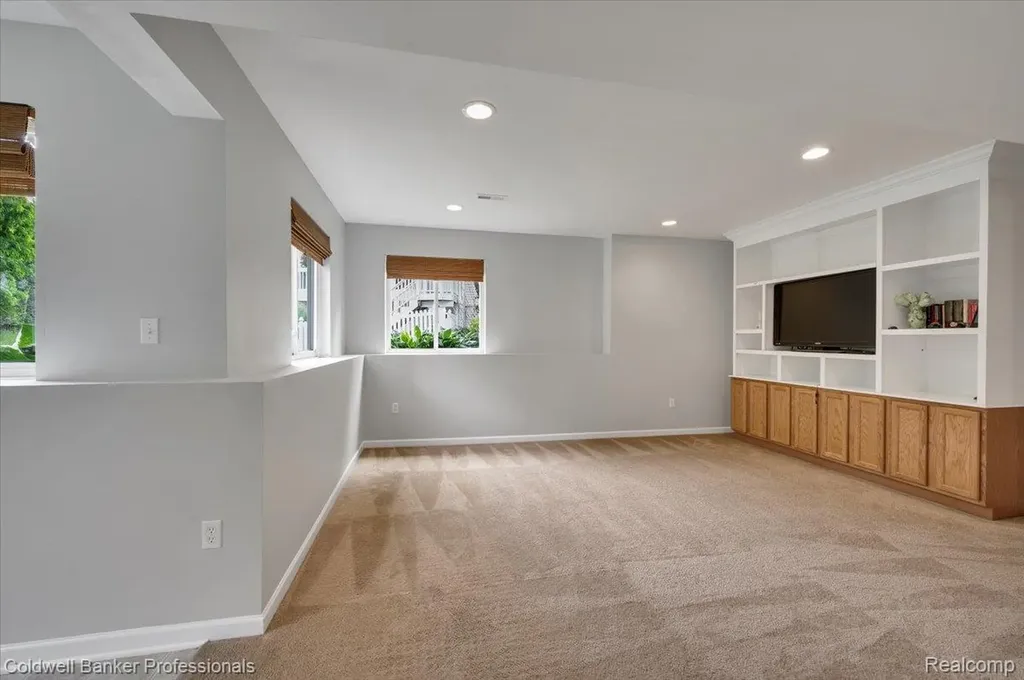 1485 Fountain View Lane Oxford Charter Township MI 48371
