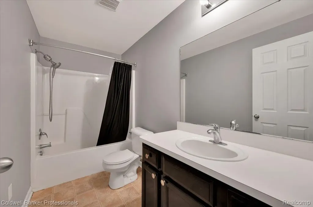1485 Fountain View Lane Oxford Charter Township MI 48371