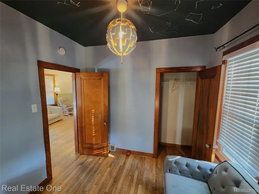 2153 Wiltshire Road Berkley City MI 48072