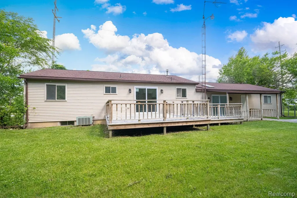3353 Augusta Street Flint City MI 48532