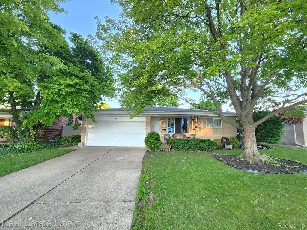 35636 Bonneville Drive Sterling Heights City MI 48312