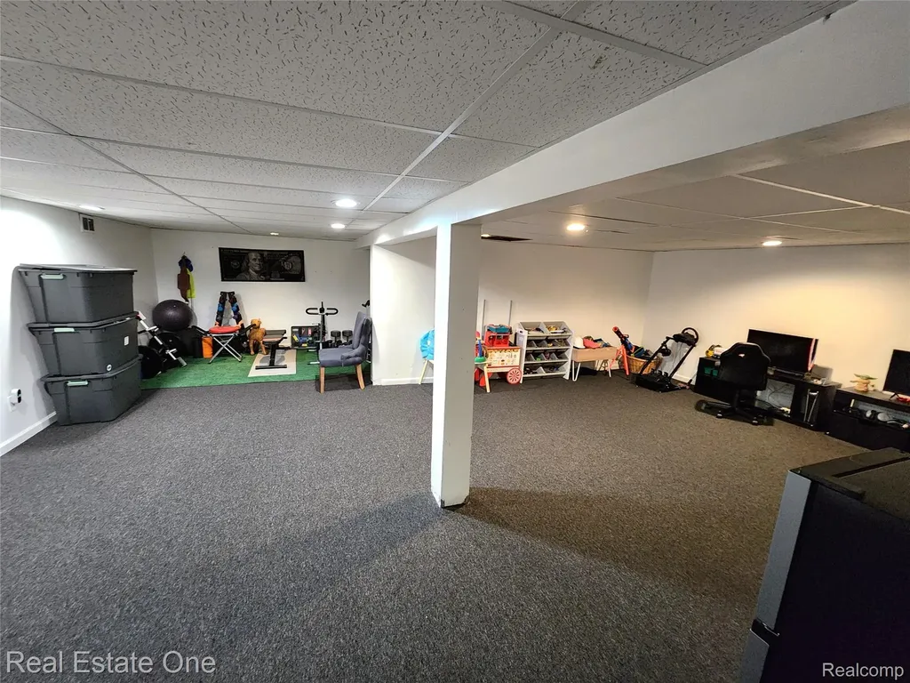 35636 Bonneville Drive Sterling Heights City MI 48312