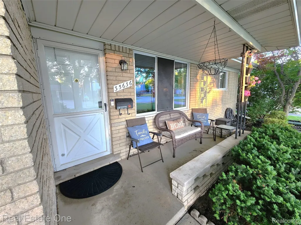 35636 Bonneville Drive Sterling Heights City MI 48312